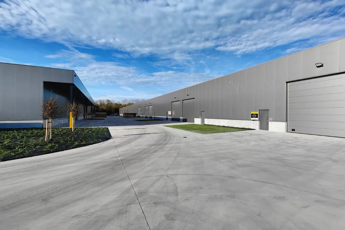 Handelszaak te  koop in Brugge 8000 331022.00€  slaapkamers 426.00m² - Zoekertje 633639