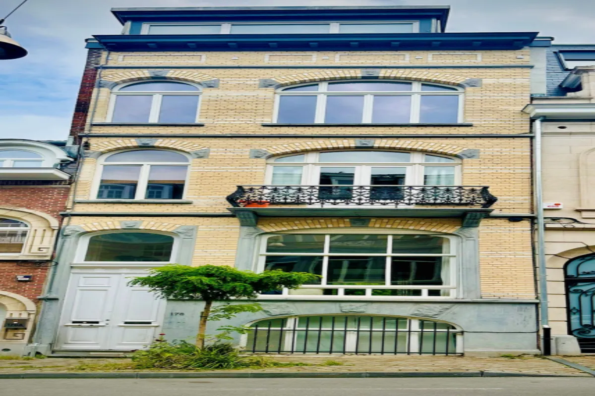 Huis te  koop in Elsene 1050 1150000.00€ 7 slaapkamers m² - Zoekertje 634665