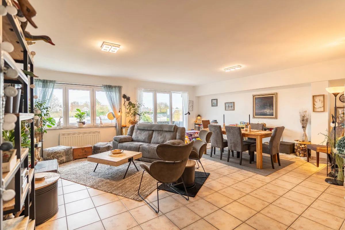 Appartement te  koop in Waterloo 1410 350000.00€ 2 slaapkamers 115.00m² - Zoekertje 634012