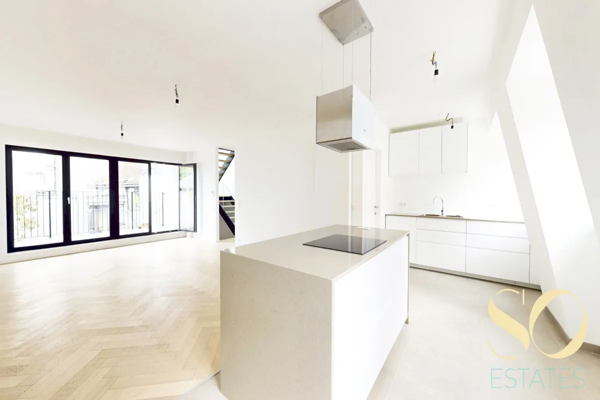 Duplex te  huur in Elsene 1050 1800.00€ 2 slaapkamers 115.00m² - Zoekertje 634101