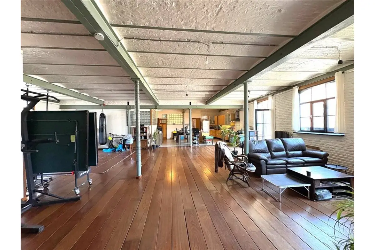 Appartement te  in Sint-Jans-Molenbeek 1080 450000.00€ 3 slaapkamers 220.00m² - Zoekertje 634639