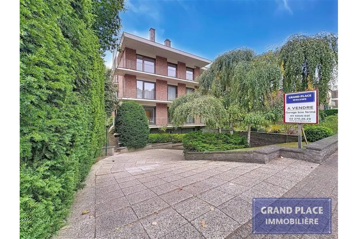 Rez-de-chaussée à vendre à Uccle 1180 830000.00€ 4 chambres 300.00m² - annonce 634335