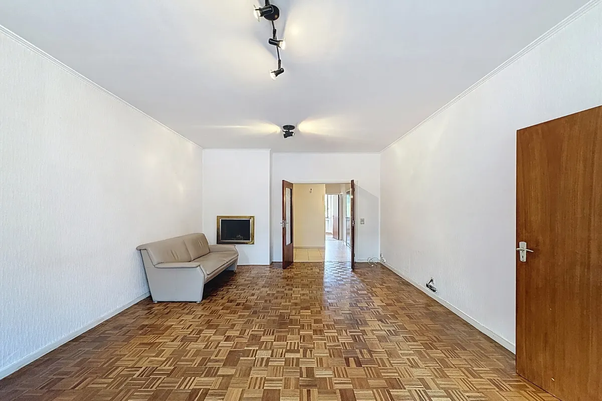 Benedenverdieping te  koop in Ukkel 1180 245000.00€ 2 slaapkamers 96.00m² - Zoekertje 634314