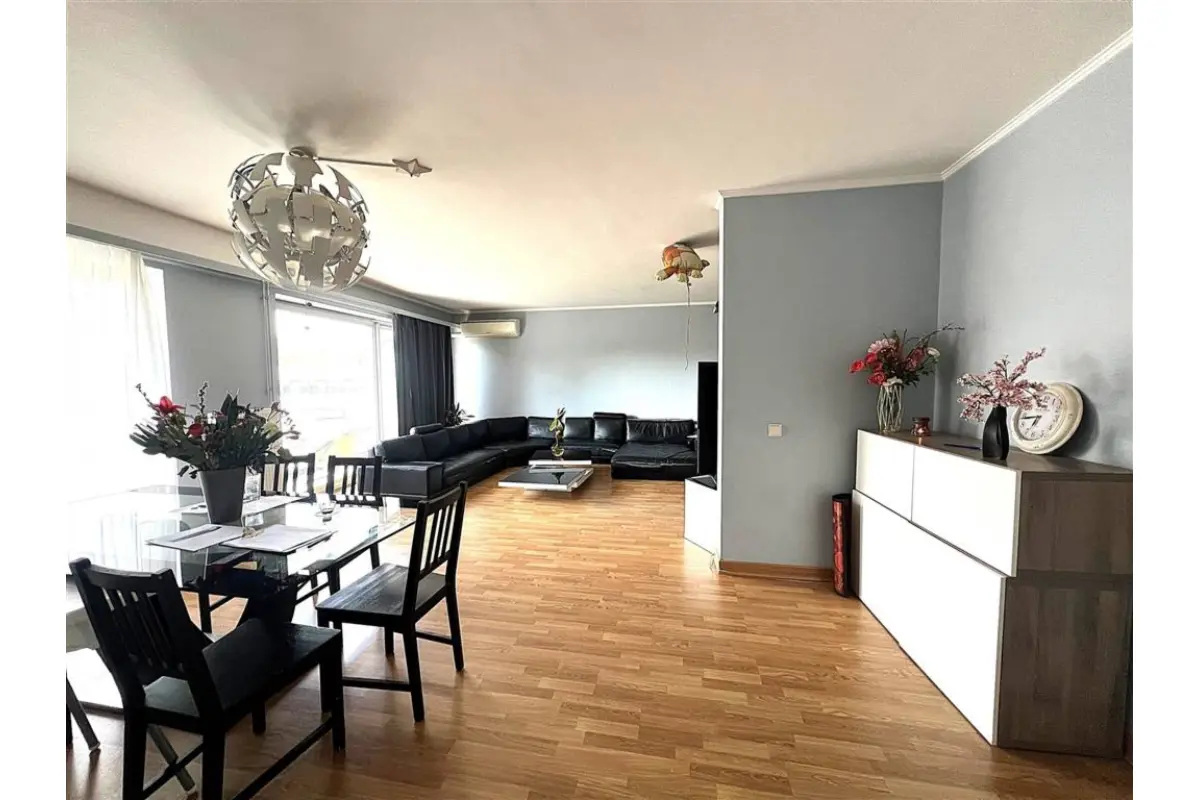 Appartement te  in Sint-Lambrechts-Woluwe 1200 465000.00€ 3 slaapkamers 137.00m² - Zoekertje 634640