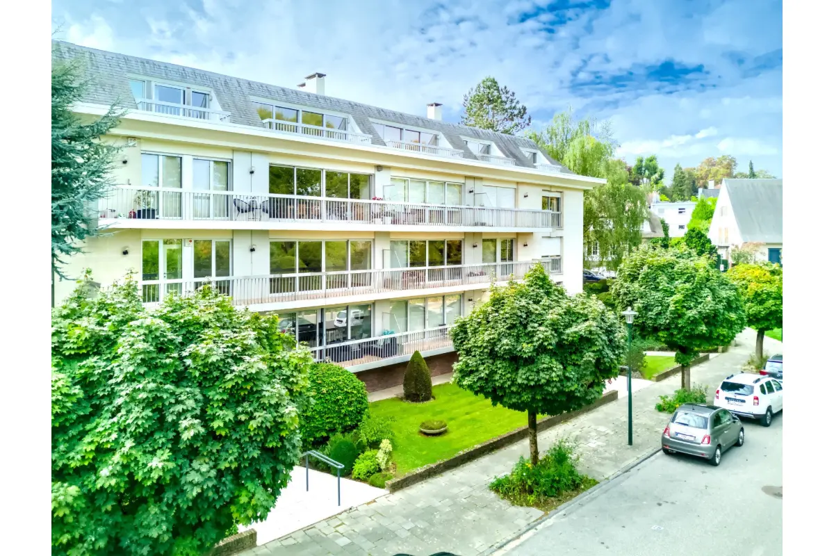 Appartement te  in Ukkel 1180 790000.00€ 3 slaapkamers 160.00m² - Zoekertje 634619