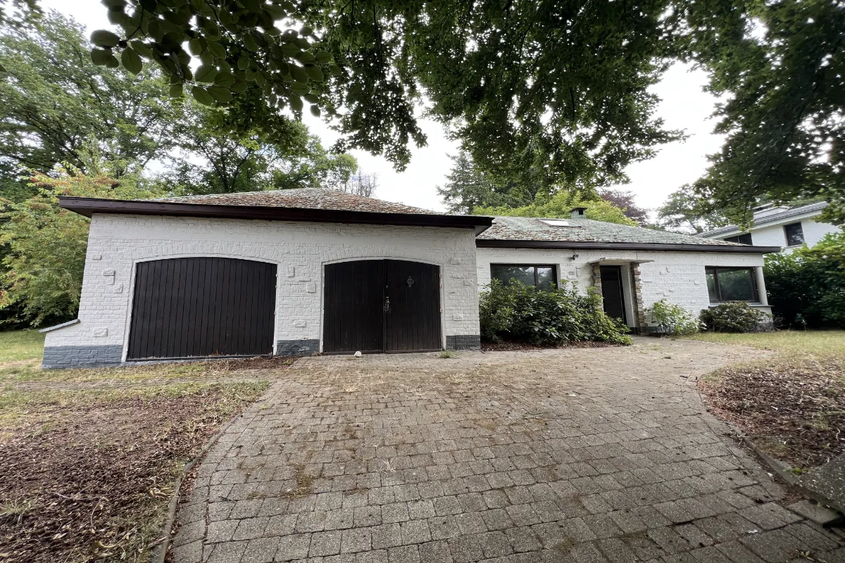 Villa te  in Sint-Genesius-Rode 1640 495000.00€ 4 slaapkamers 195.00m² - Zoekertje 634731