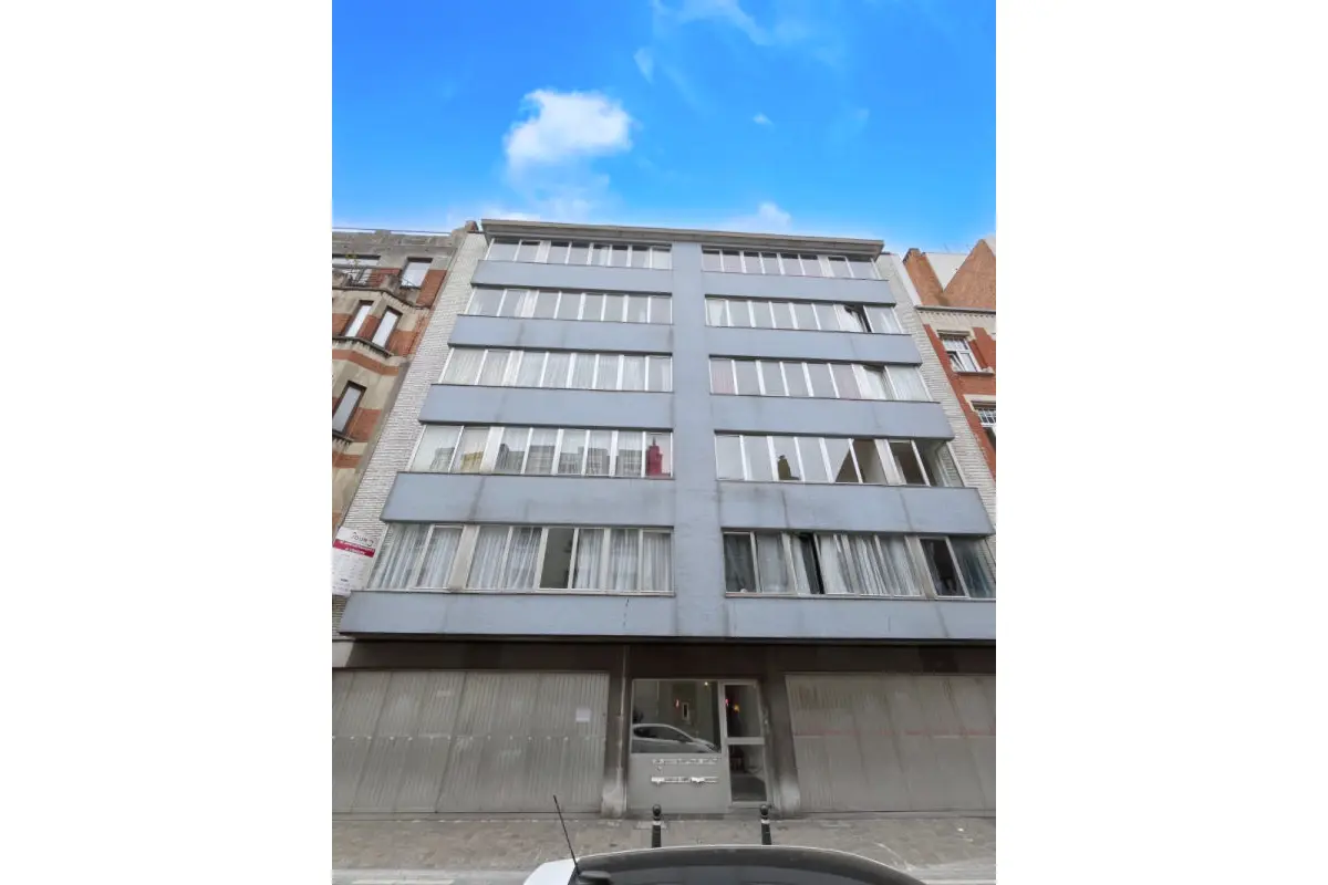 Huis te  koop in Brussel 1000 1050000.00€ 10 slaapkamers 320.00m² - Zoekertje 634749