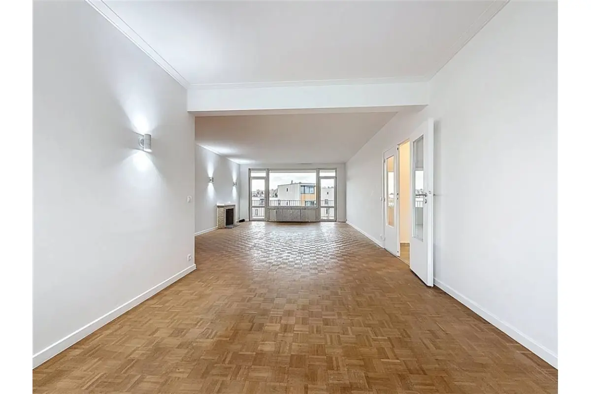 Appartement te  in Elsene 1050 2250.00€ 3 slaapkamers 140.00m² - Zoekertje 634362
