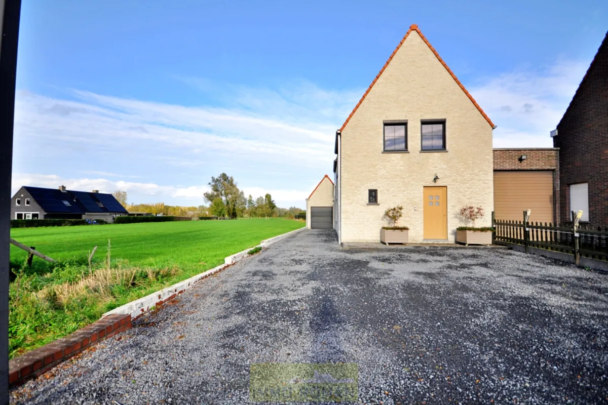 Appartementsgebouw te  koop in Anzegem 8570 435000.00€ 4 slaapkamers 183.00m² - Zoekertje 634103