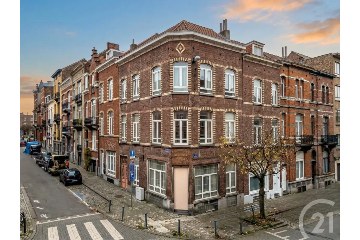 Huis te  koop in Etterbeek 1040 645000.00€ 4 slaapkamers 251.00m² - Zoekertje 634439