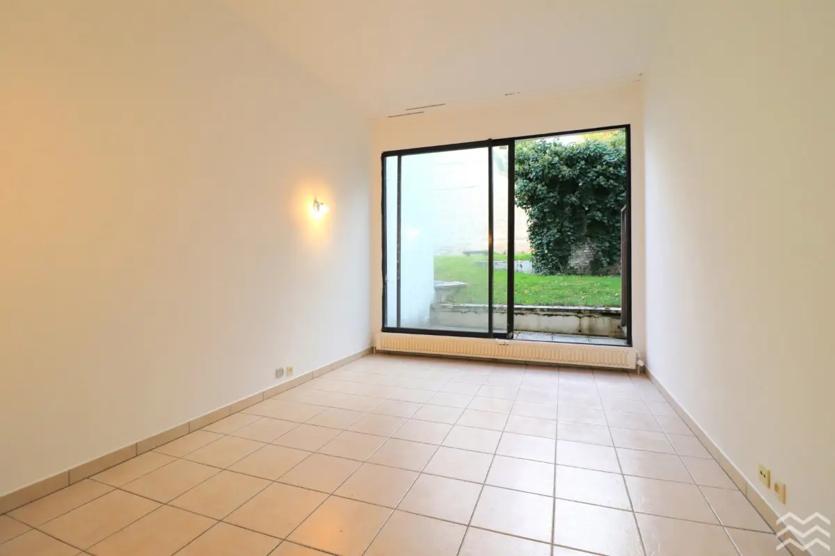 Studio te  huur in Elsene 1050 715.00€  slaapkamers 23.00m² - Zoekertje 635783