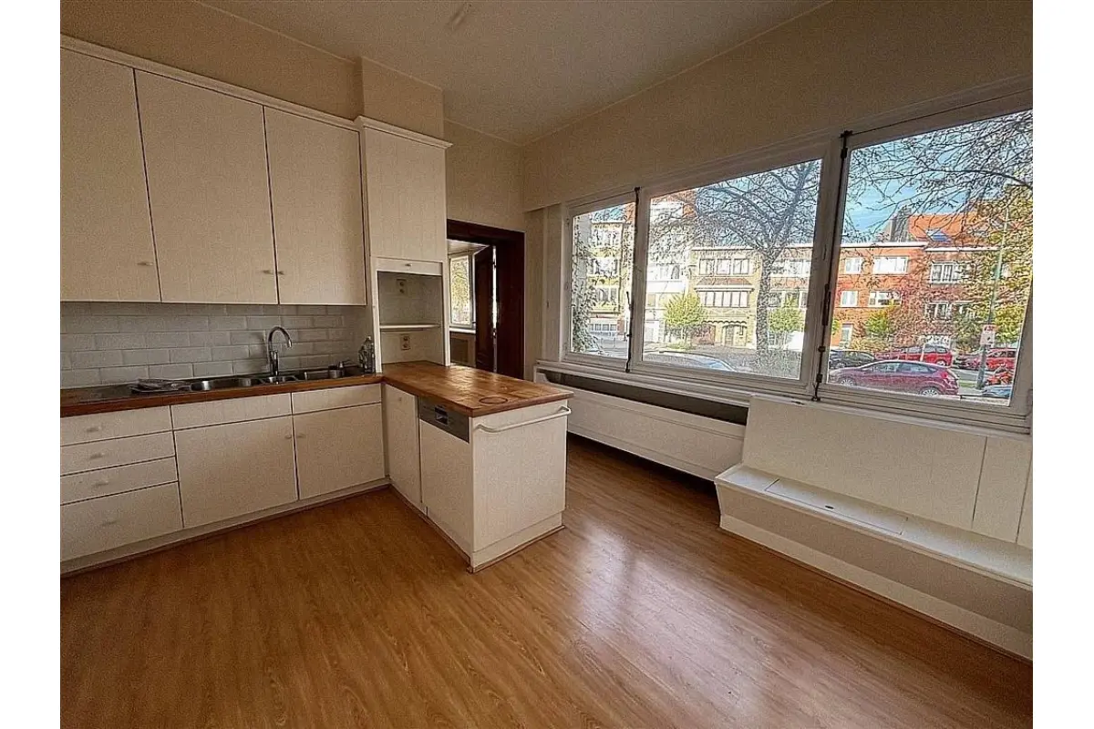 Maison à vendre à Woluwe-Saint-Lambert 1200 1650000.00€ 6 chambres 382.00m² - annonce 635463