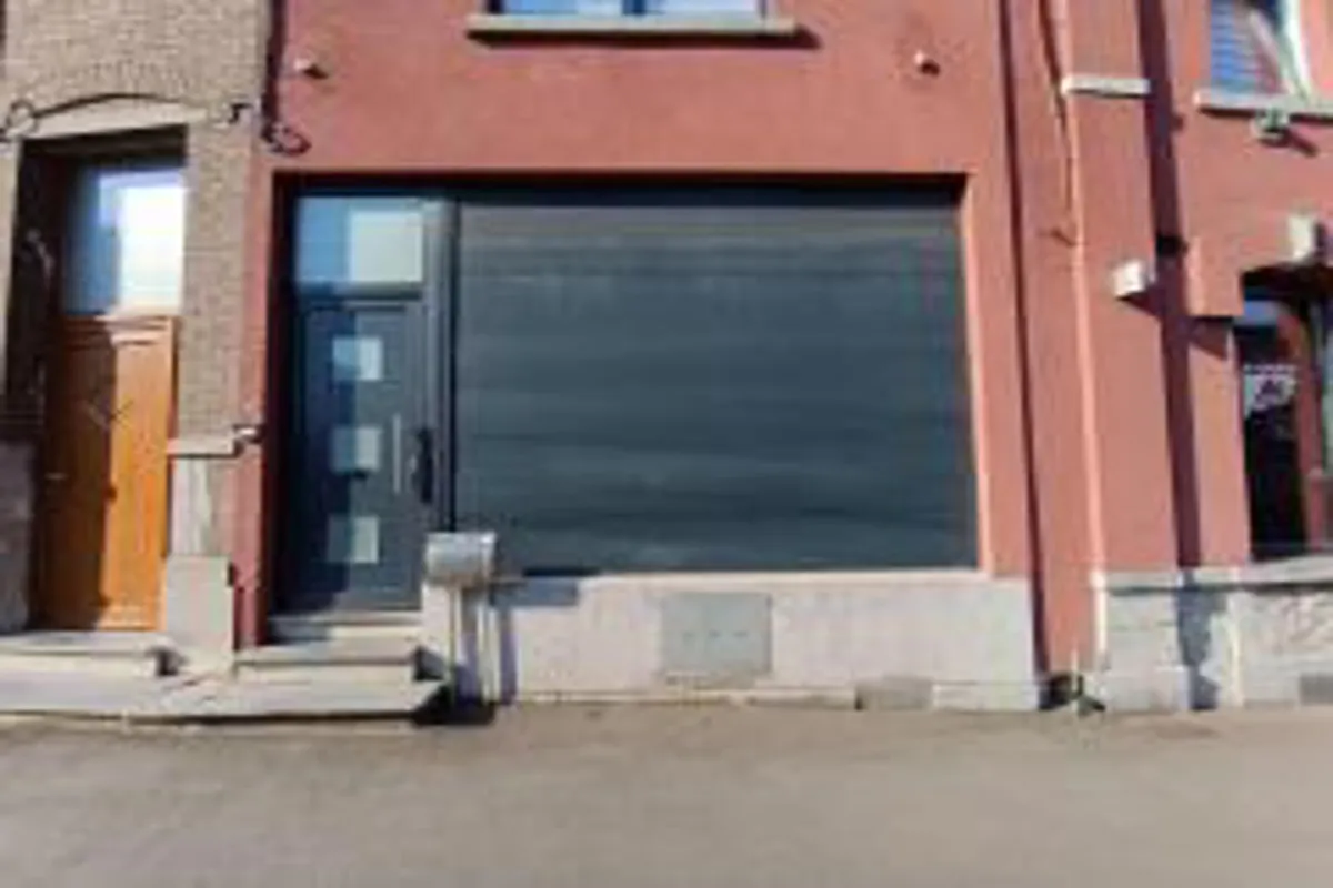 Handelszaak te  huur in Mont-sur-Marchienne 6032 450.00€  slaapkamers 13.00m² - Zoekertje 634965