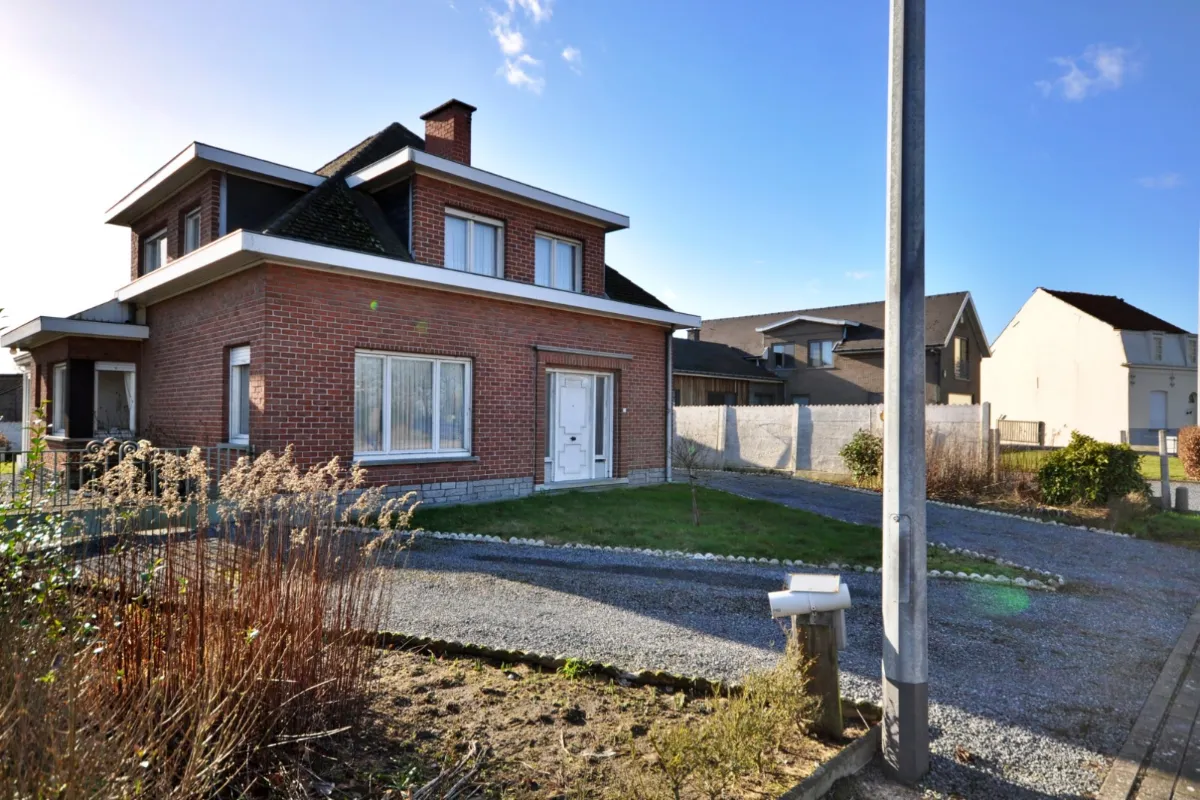 Maison à vendre à Zingem 9750 239000.00€ 4 chambres 146.00m² - annonce 634974