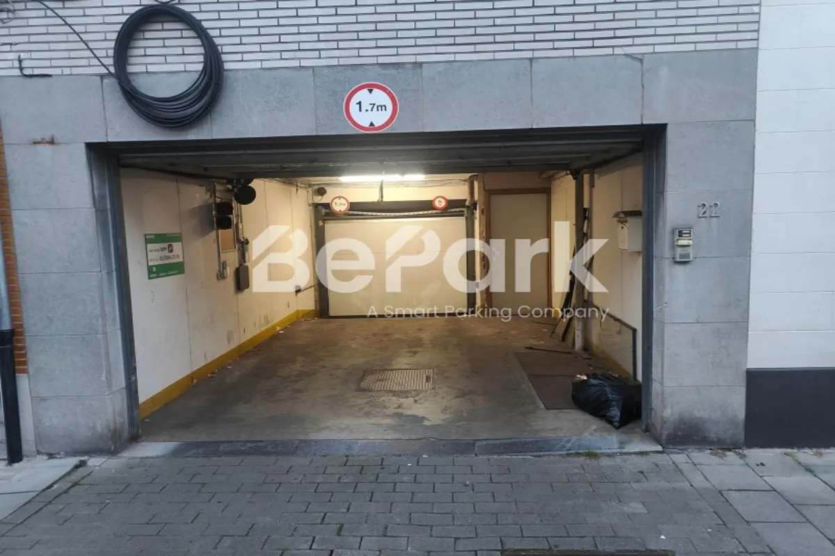Parking & garage te  huur in Jette 1090 120.00€  slaapkamers m² - Zoekertje 635517