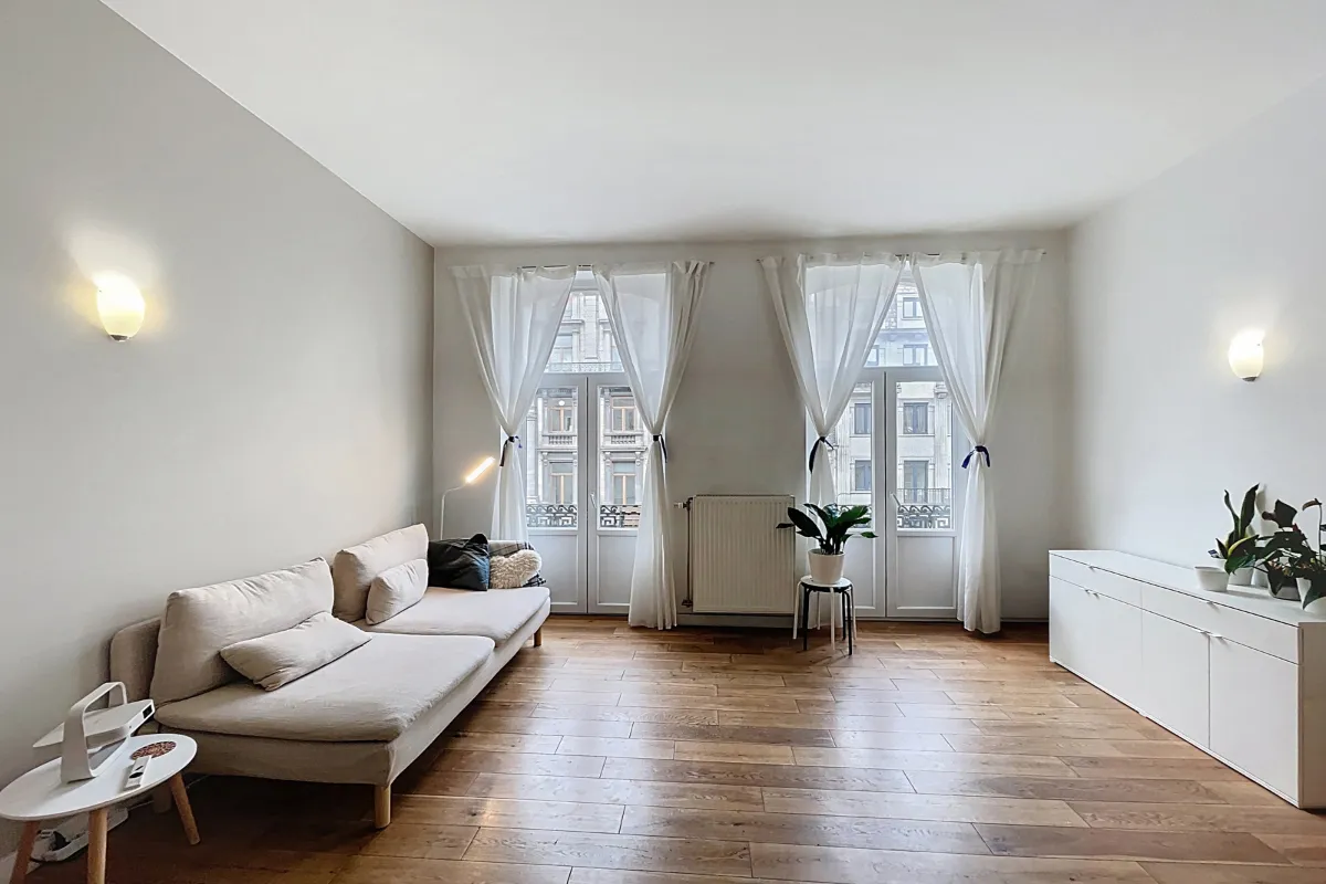 Appartement te  in Brussel 1000 1150.00€ 1 slaapkamers 54.00m² - Zoekertje 635311