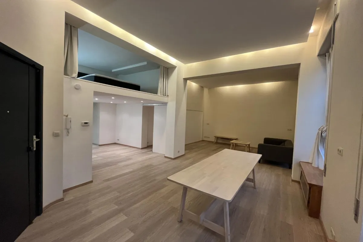 Loft te  huur in Brussel 1000 1100.00€ 2 slaapkamers 98.00m² - Zoekertje 634959