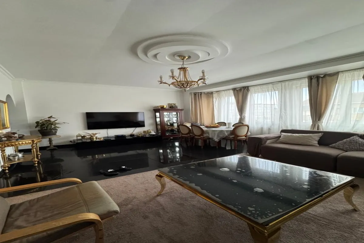 Appartement te  koop in Ganshoren 1083 285000.00€ 4 slaapkamers m² - Zoekertje 635104