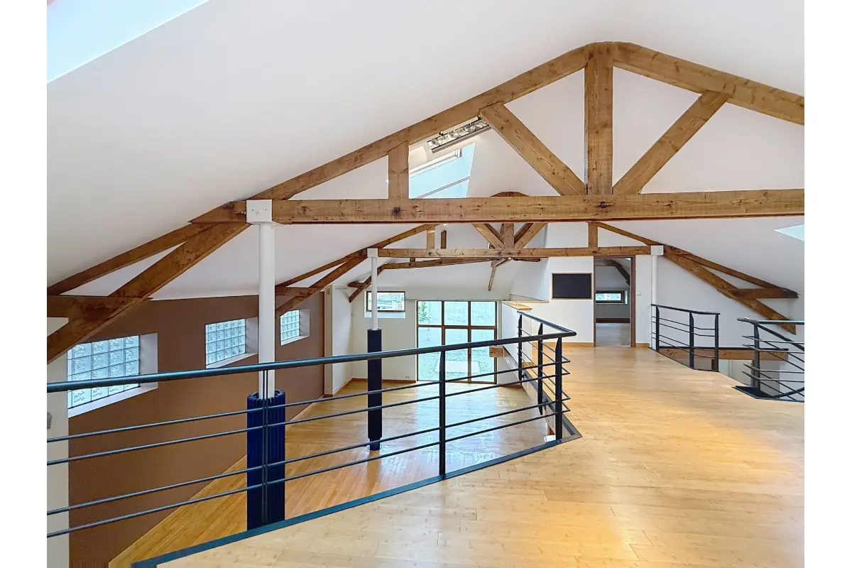 Loft te  in Perwijs 1360 1375.00€ 2 slaapkamers 220.00m² - Zoekertje 636198