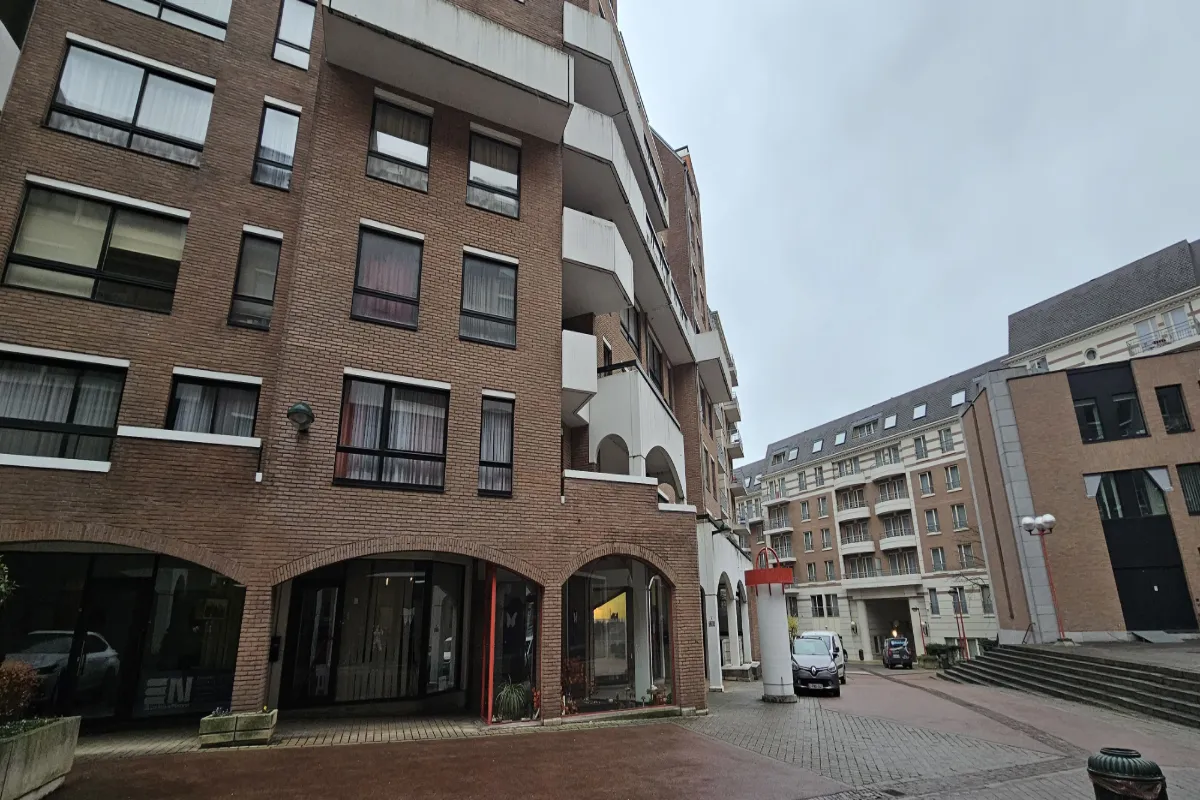 Appartement à vendre à Ixelles 1050 235000.00€  chambres m² - annonce 635904