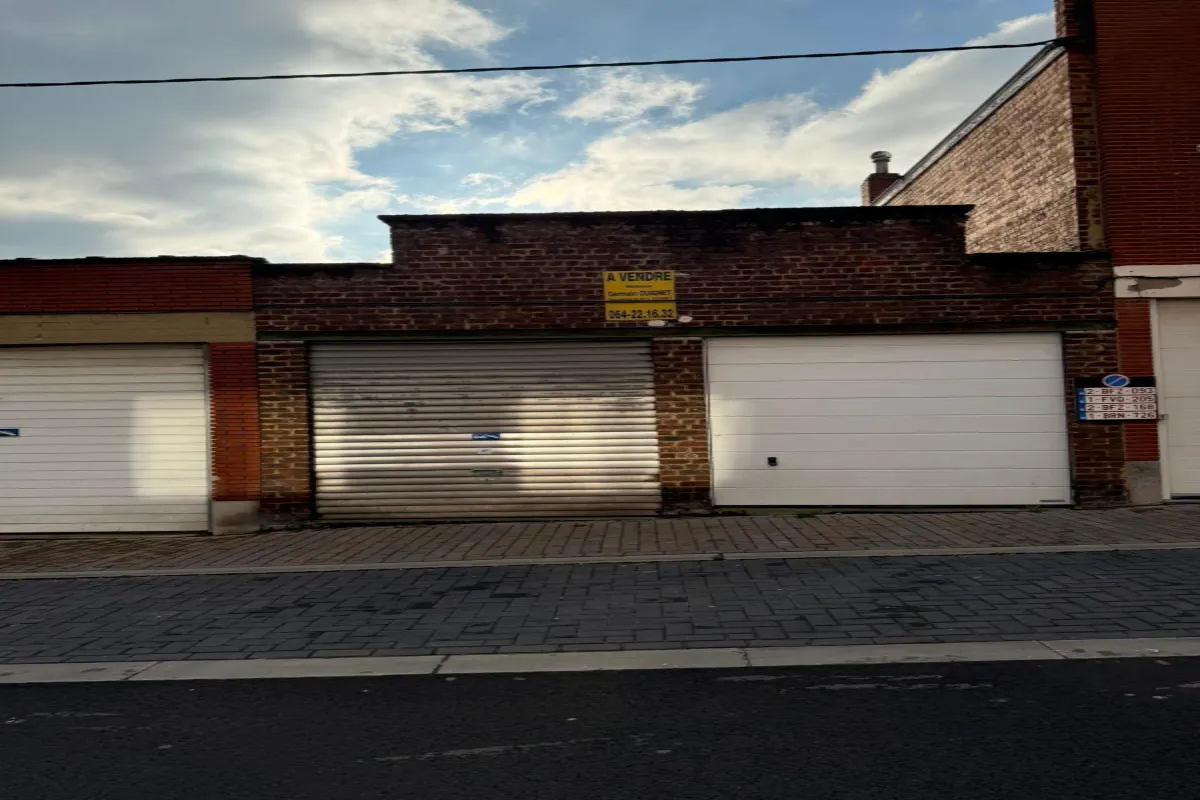 Grond te  koop in La Louvière 7100 65000.00€  slaapkamers m² - Zoekertje 636204