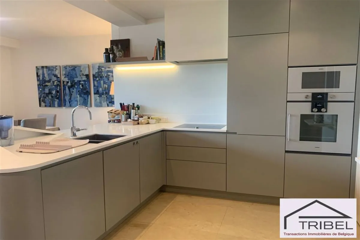 Appartement te  huur in Elsene 1050 1950.00€ 2 slaapkamers 120.00m² - Zoekertje 636532