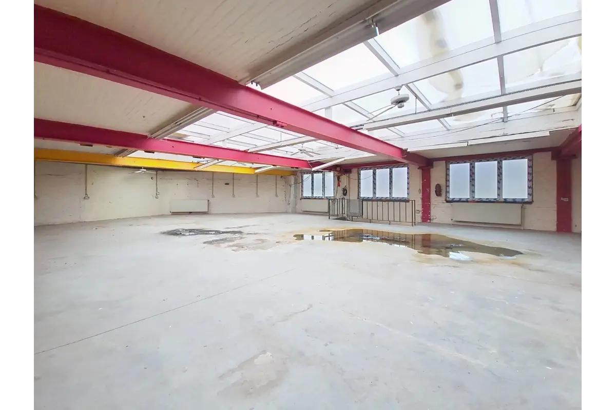 Handelszaak te  huur in Vorst 1190 4000.00€  slaapkamers 501.00m² - Zoekertje 636129