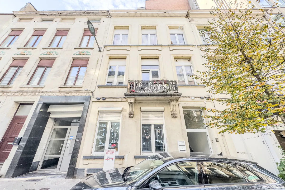 Mixgebouw te  koop in Sint-Joost-ten-Node 1210 575000.00€ 5 slaapkamers 250.00m² - Zoekertje 636218