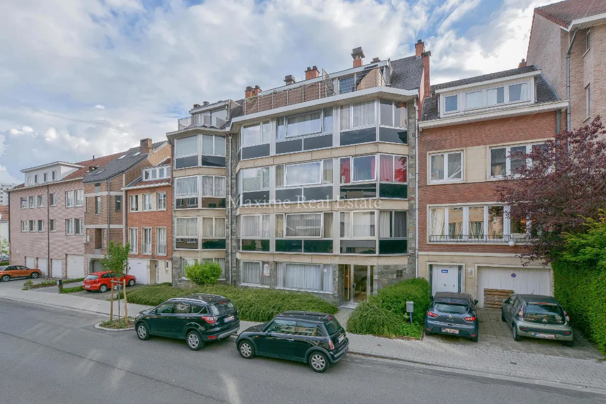 Appartement te  koop in Sint-Lambrechts-Woluwe 1200 120000.00€  slaapkamers 25.00m² - Zoekertje 636489