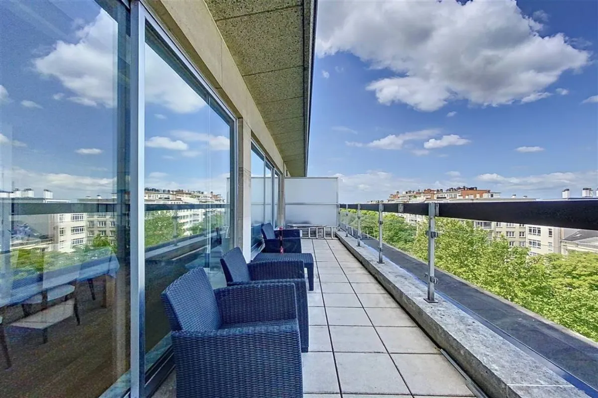 Appartement te  huur in Ukkel 1180 2950.00€ 5 slaapkamers 190.00m² - Zoekertje 636125