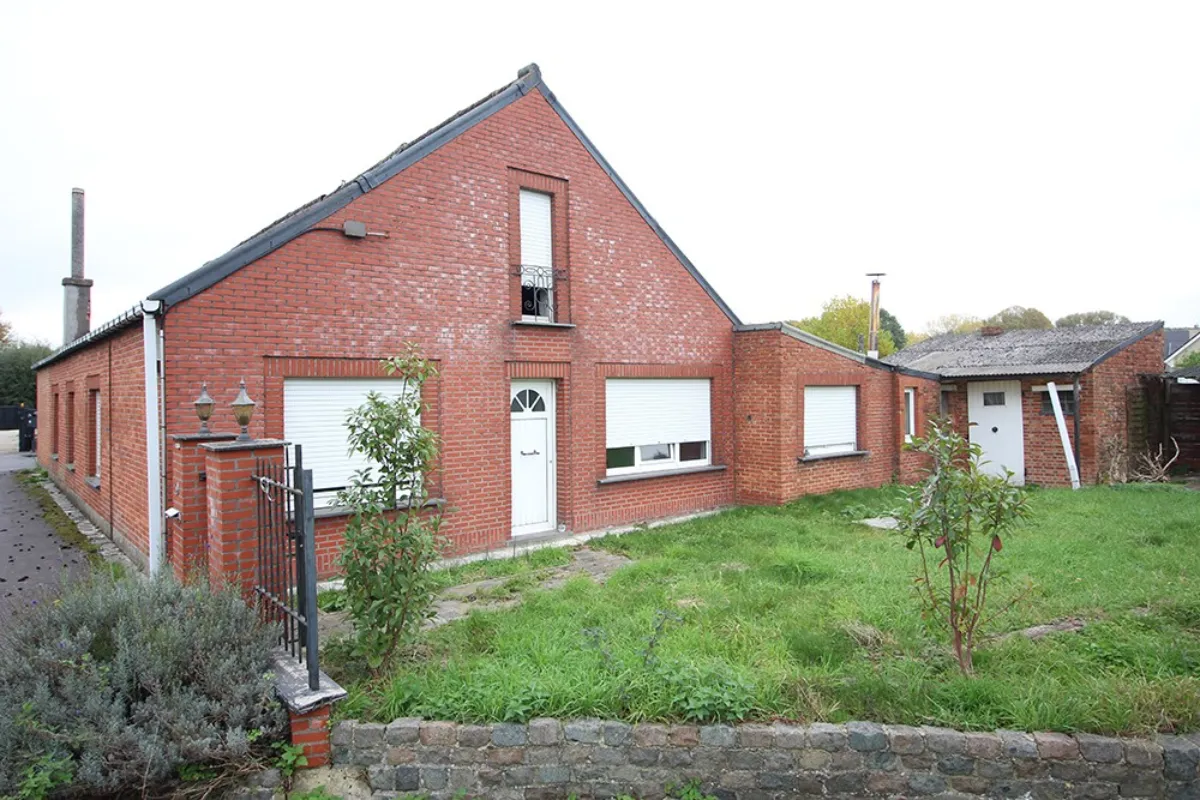 Grond te  koop in Kapelle-op-den-Bos 1880 370000.00€  slaapkamers m² - Zoekertje 635916