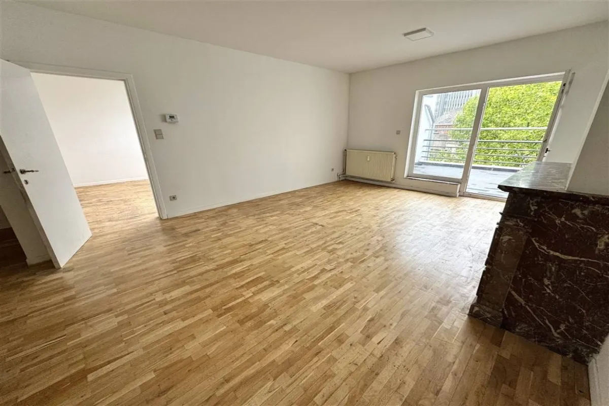Appartement à  à Saint-Josse-ten-Noode 1210 349000.00€ 2 chambres 125.00m² - annonce 636364