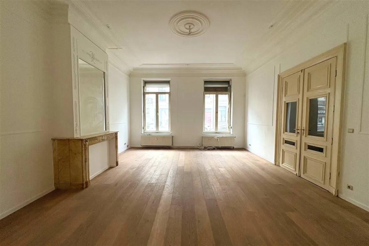Appartement à  à Saint-Josse-ten-Noode 1210 375000.00€ 1 chambres 155.00m² - annonce 636362