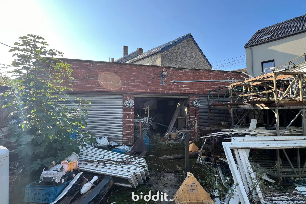 Parking & garage te  koop in Florennes 5620 12500.00€  slaapkamers m² - Zoekertje 637230