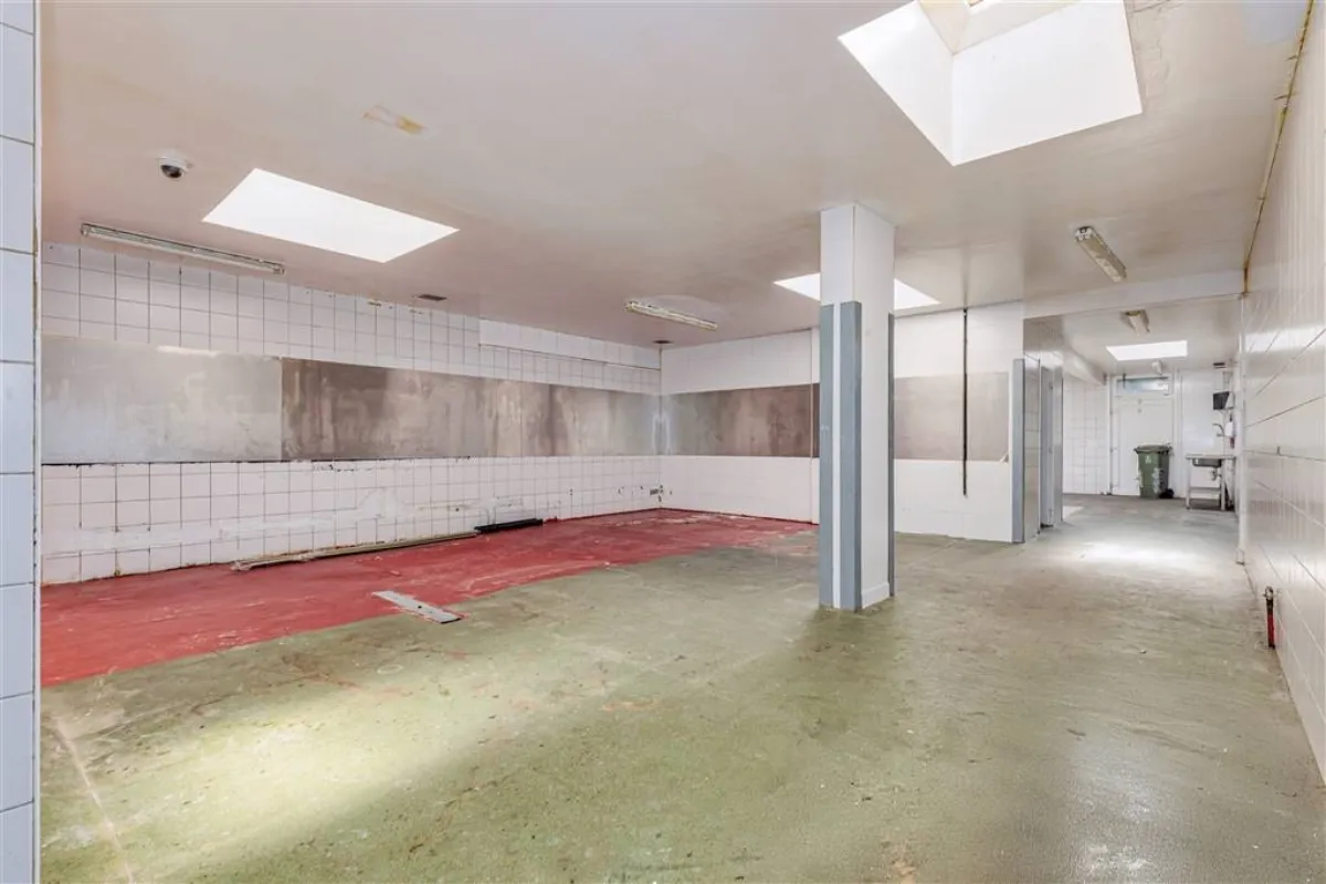 Appartement à vendre à Merksem 2170 185000.00€  chambres 179.00m² - annonce 636751