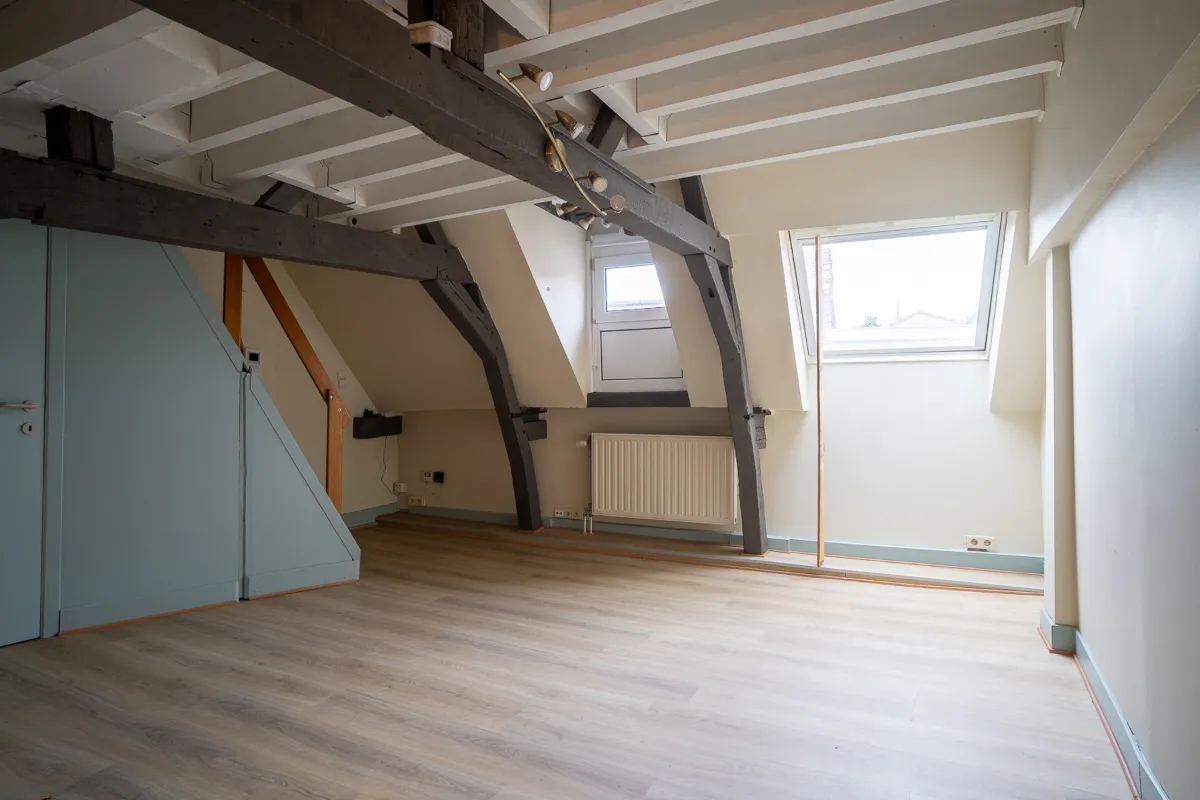 Studio te  huur in Bergen 7000 350.00€  slaapkamers 23.00m² - Zoekertje 637502