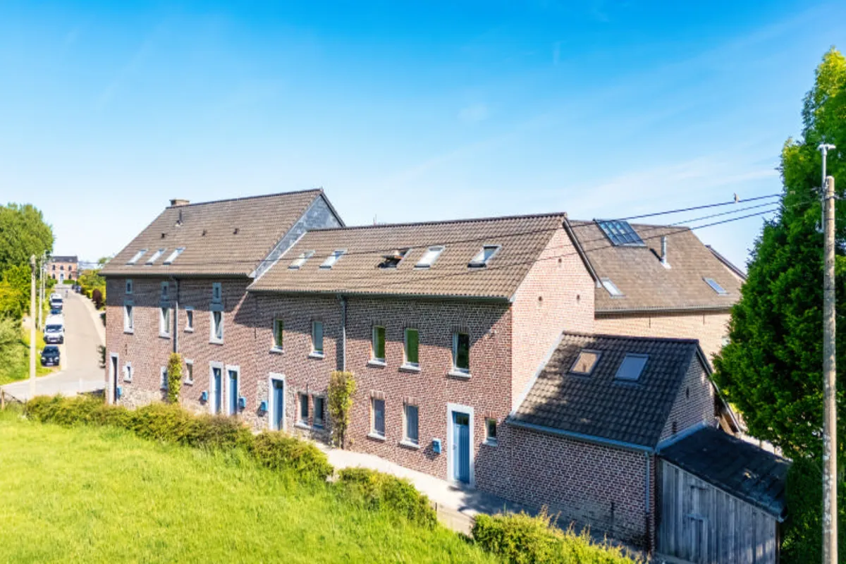 Appartementsgebouw te  koop in Trembleur 4670 1100000.00€ 11 slaapkamers 666.00m² - Zoekertje 636983