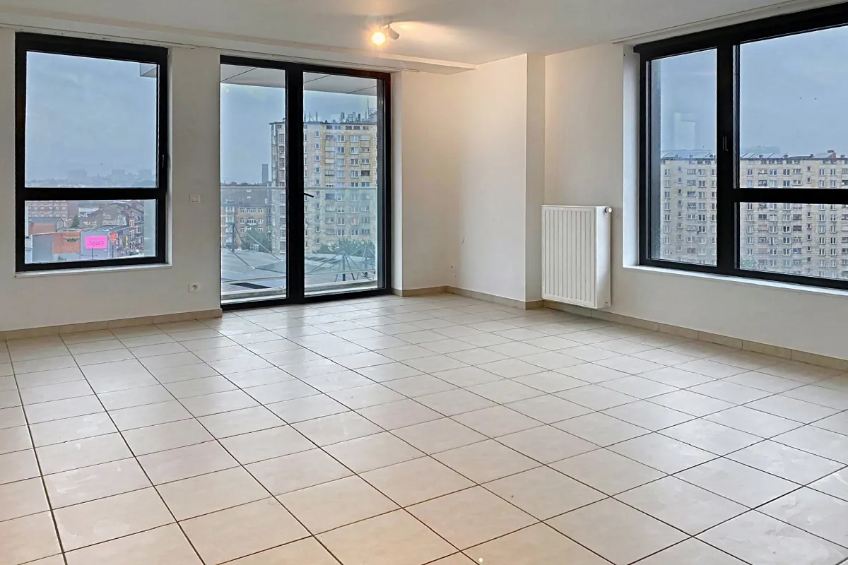 Appartement te  koop in Sint-Jans-Molenbeek 1080 225500.00€ 1 slaapkamers 63.00m² - Zoekertje 637570