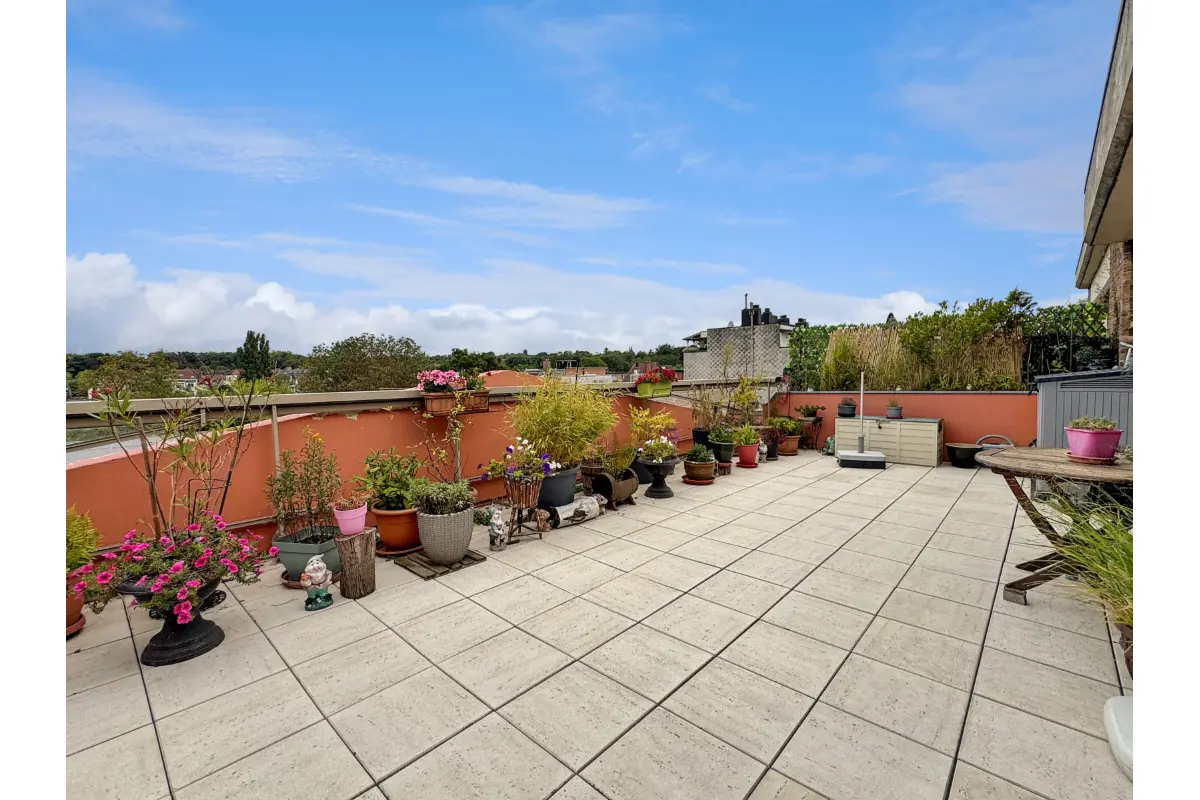 Penthouse te  koop in Neder-Over-Heembeek 1120 260000.00€ 1 slaapkamers 72.00m² - Zoekertje 637583