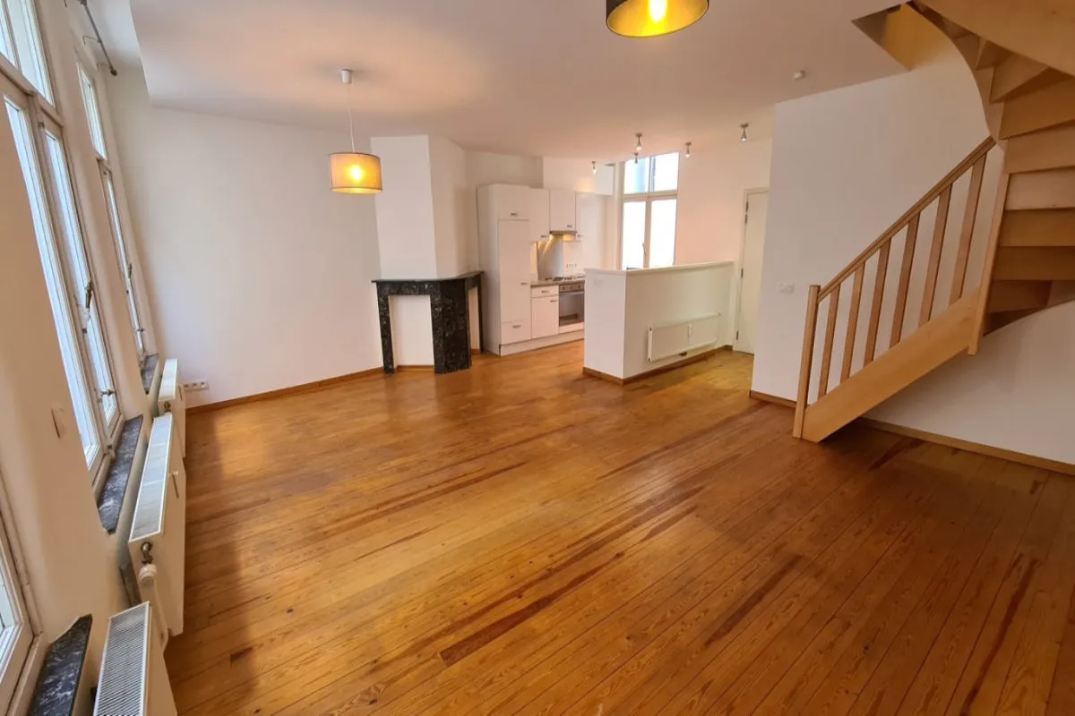Duplex te  huur in Brussel 1000 980.00€ 1 slaapkamers 75.00m² - Zoekertje 637118