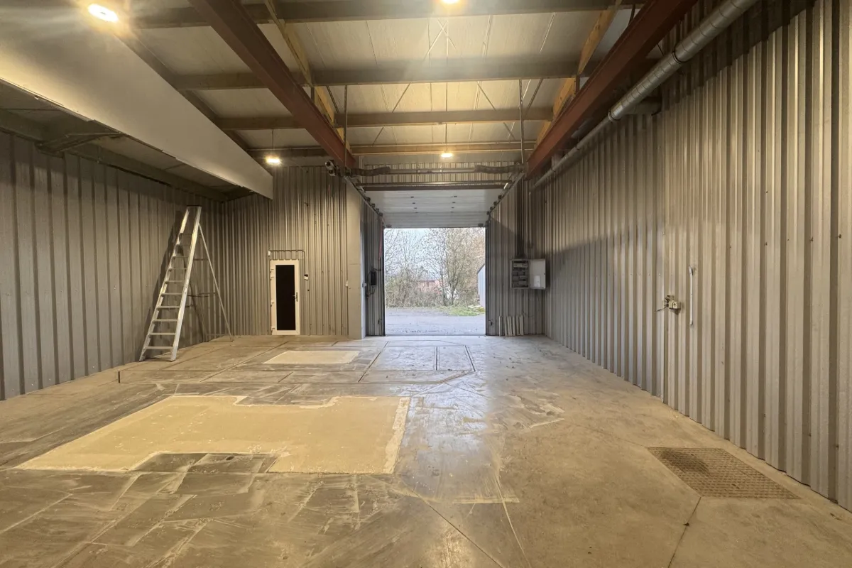 Parking à louer à Marche-en-Famenne 6900 1000.00€  chambres m² - annonce 638849