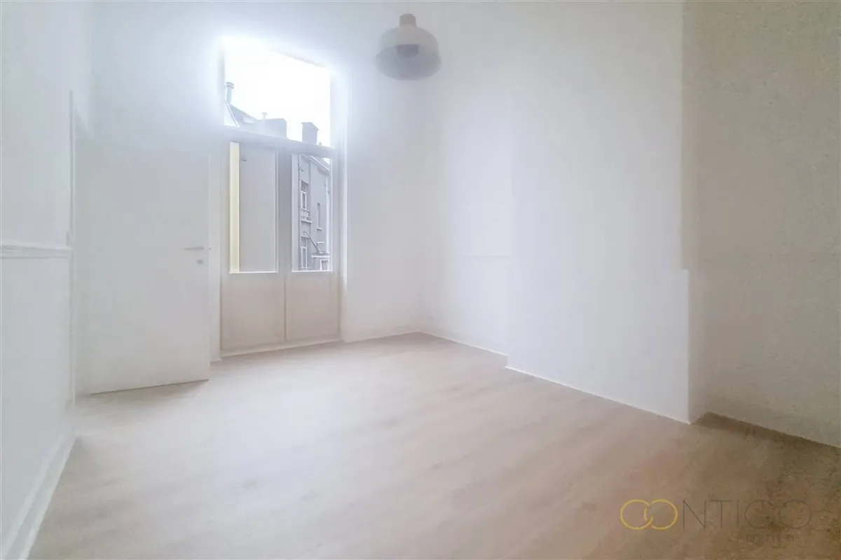 Appartement à louer à Ixelles 1050 1300.00€ 1 chambres 99.00m² - annonce 639008