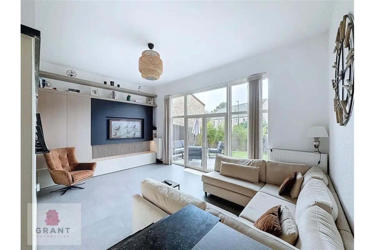 Maison à  à Tilly 1495 1850.00€ 4 chambres 150.00m² - annonce 638406