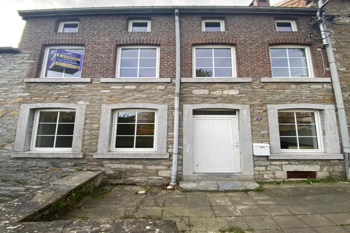 Appartementsgebouw te  koop in Trooz 4870 145000.00€ 1 slaapkamers 96.00m² - Zoekertje 639012