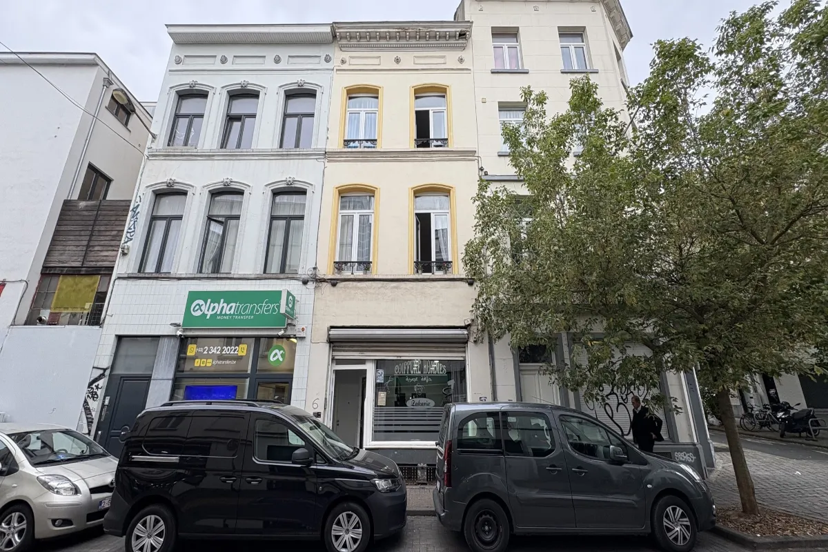 Appartementsgebouw te  koop in Sint-Gillis 1060 625000.00€ 3 slaapkamers 220.00m² - Zoekertje 638611