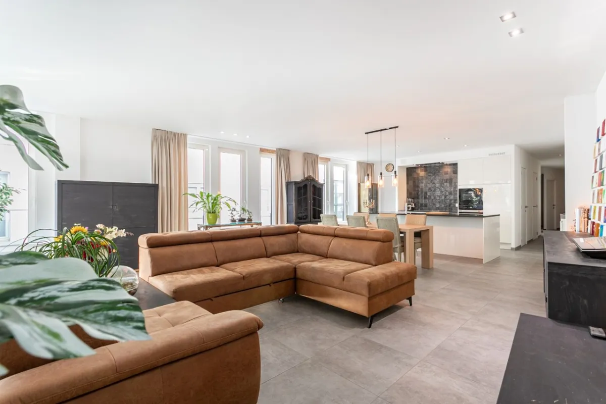 Appartement te  koop in Hal 1500 480000.00€ 3 slaapkamers 165.00m² - Zoekertje 637765