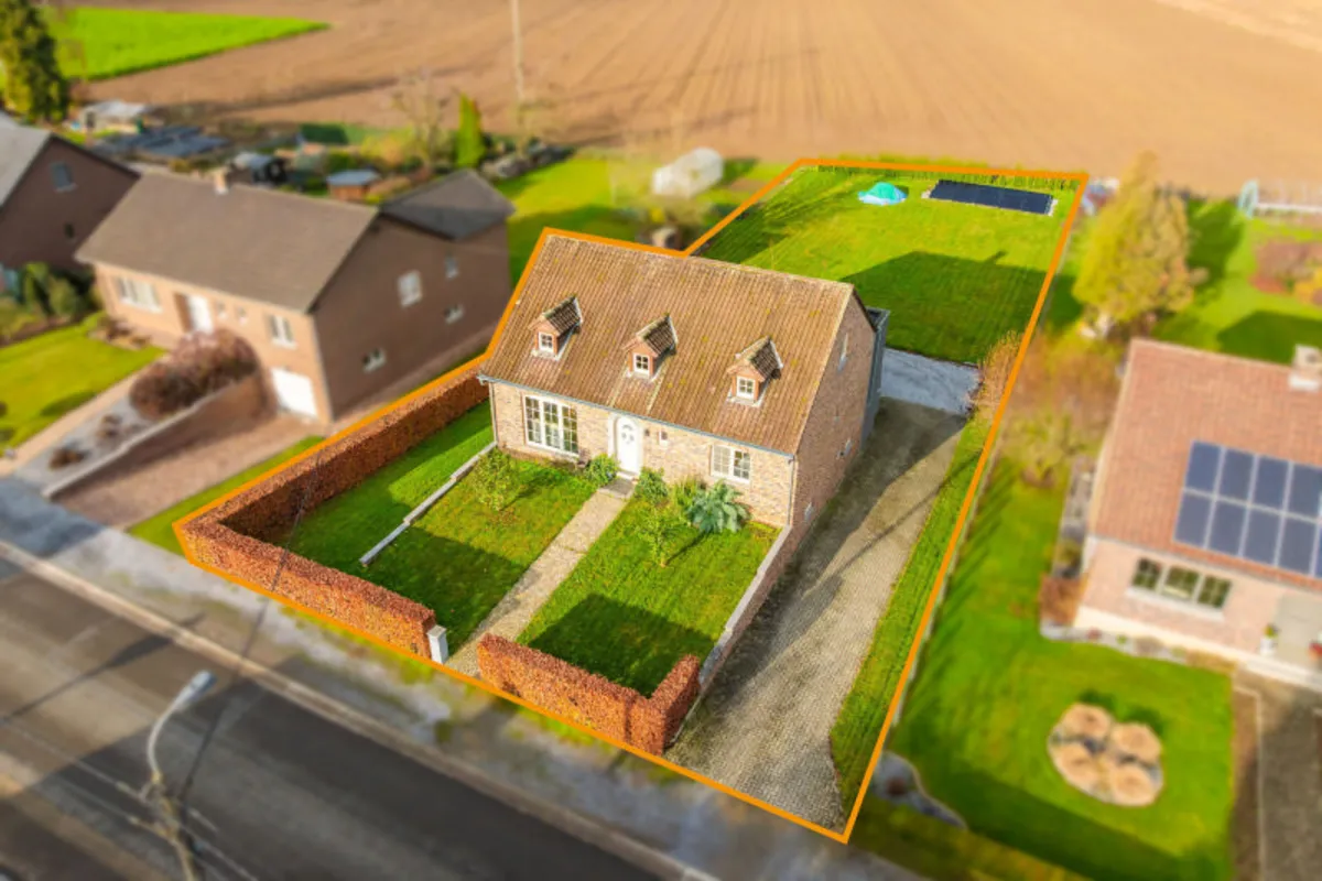 Villa te  koop in Bombaye 4607 475000.00€ 3 slaapkamers 169.00m² - Zoekertje 638503