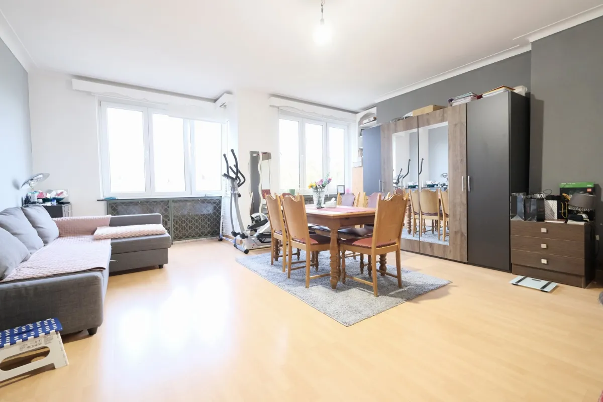 Appartement te  koop in Sint-Jans-Molenbeek 1080 209000.00€ 2 slaapkamers 87.00m² - Zoekertje 638867