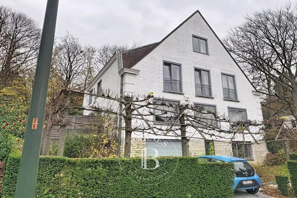 Huis te  koop in Ukkel 1180 1550000.00€ 5 slaapkamers 363.00m² - Zoekertje 638886