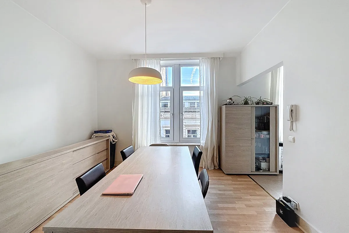Appartement à louer à Saint-Gilles 1060 1200.00€ 2 chambres 85.00m² - annonce 638968